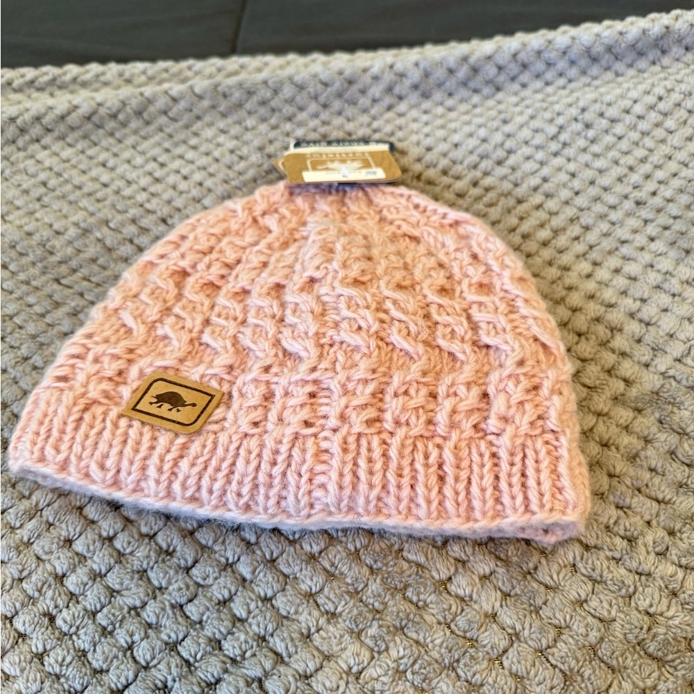 NWT LADIES TURTLE FUR BEANIE